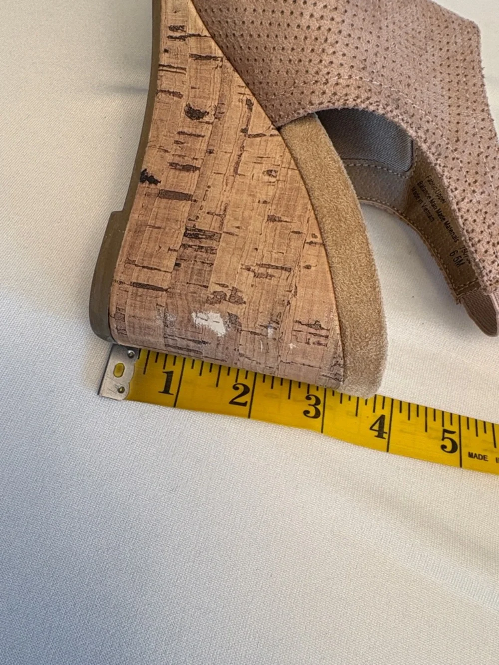 Life Stride Metallic Rose Open-Toe Perforated Wedge Sandals 3.5” Heel size 6.5